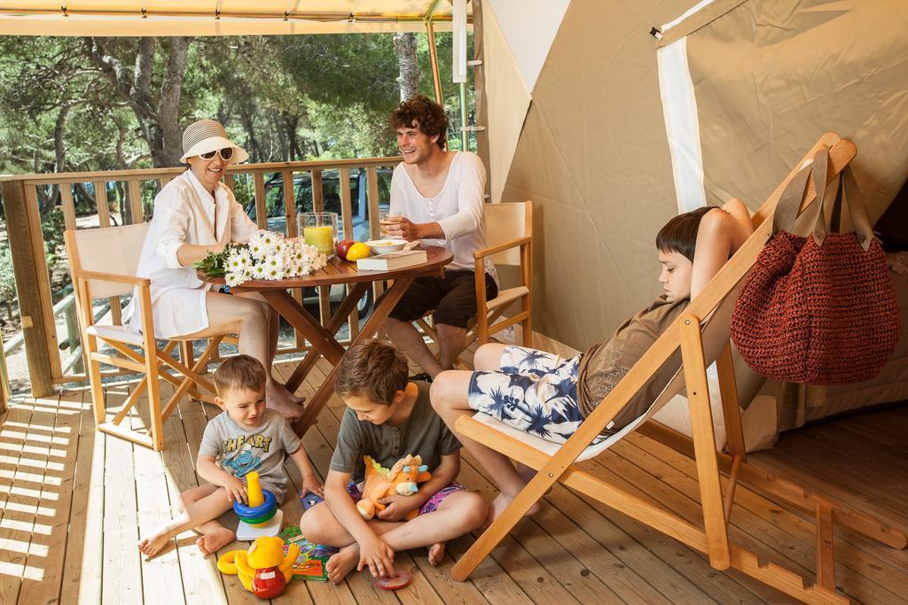 Camping Estival Torre De La Mora Tamarit Dış mekan fotoğraf